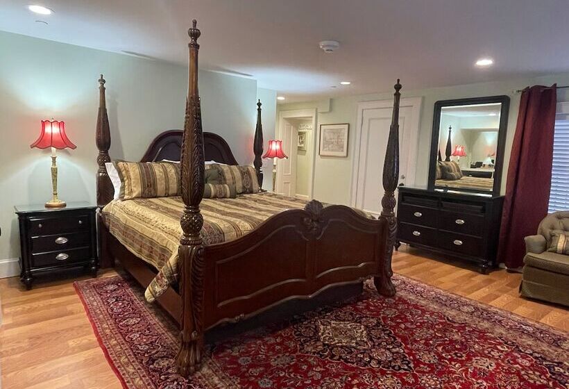 پانسیون Godley Manor