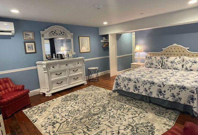 پانسیون Godley Manor