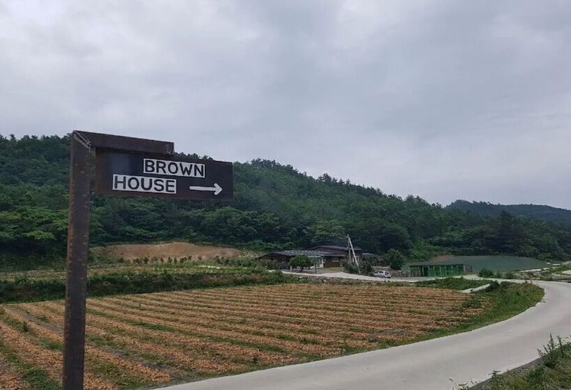 פנסיון Jindo Brown Guest House