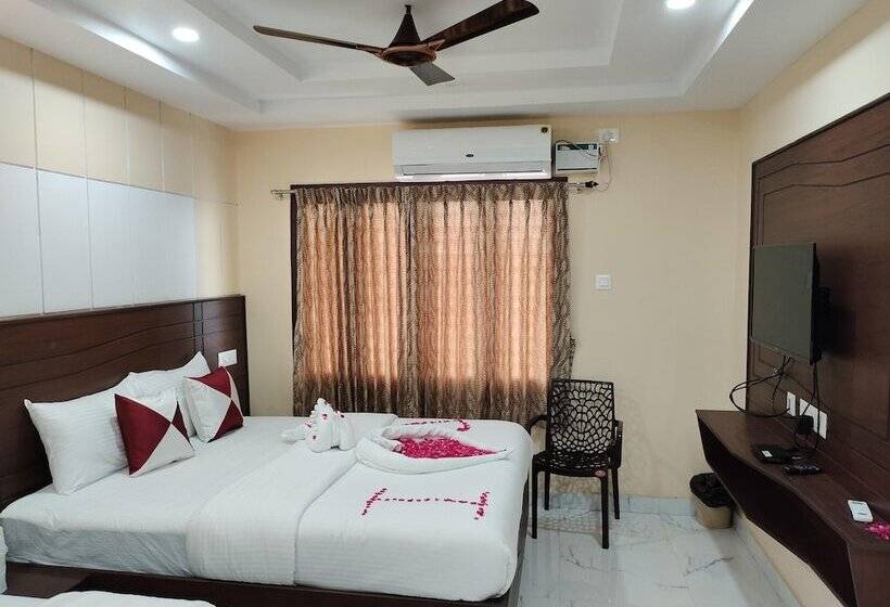 膳宿费 John Towers