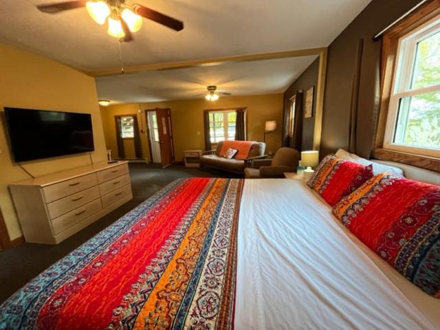 بنسيون Little Bluff Inn