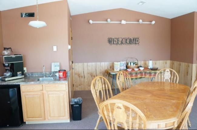 بنسيون Little Bluff Inn