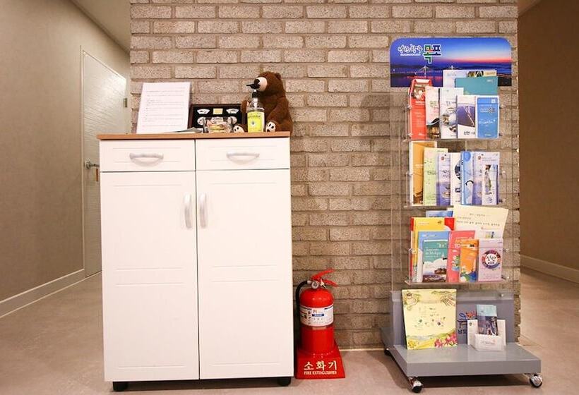 Пансион Mokpo Deung Dae Guest House