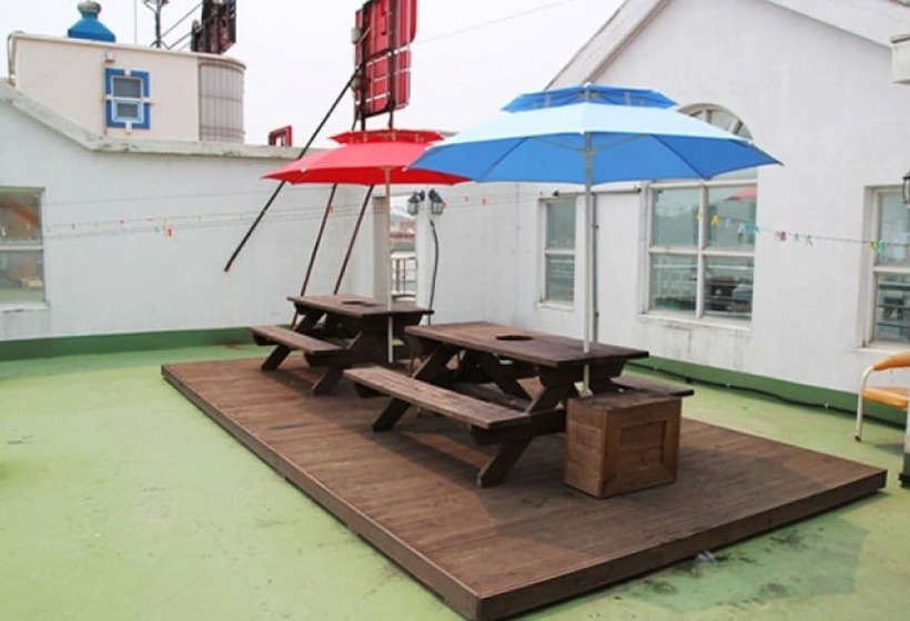 펜션 Naksan Beach Condotel