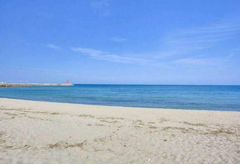 펜션 Naksan Beach Condotel