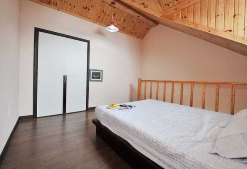 Pensione Taean Sand Hill Resort