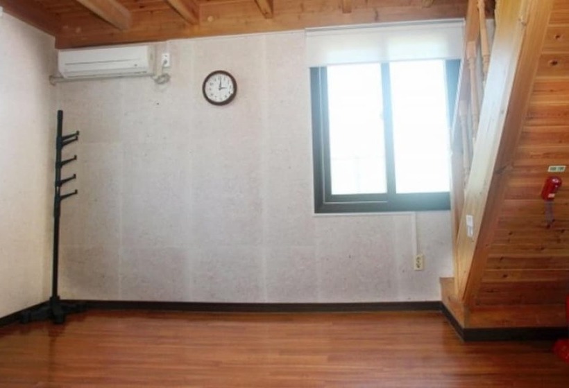 Pensione Taean Sand Hill Resort