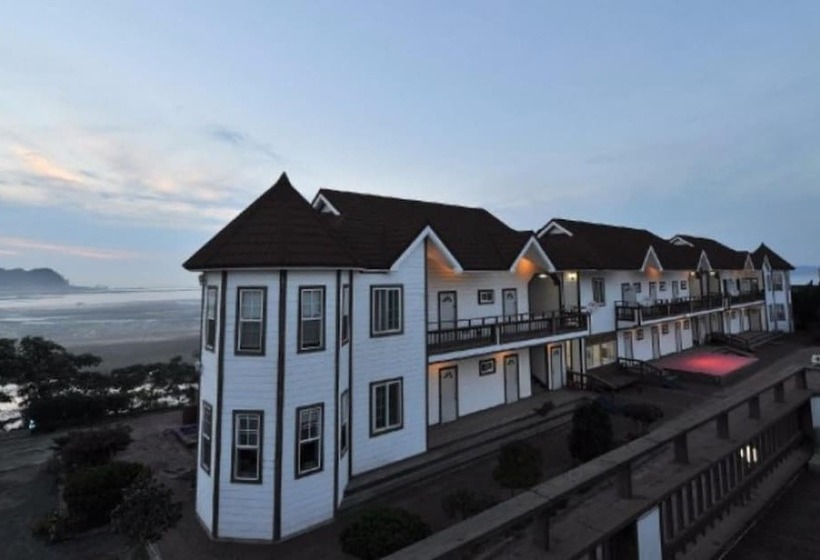 Pensione Taean Sand Hill Resort