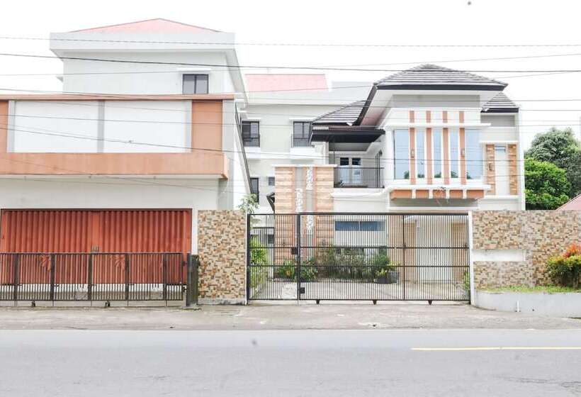 ペンション Wale Langowan