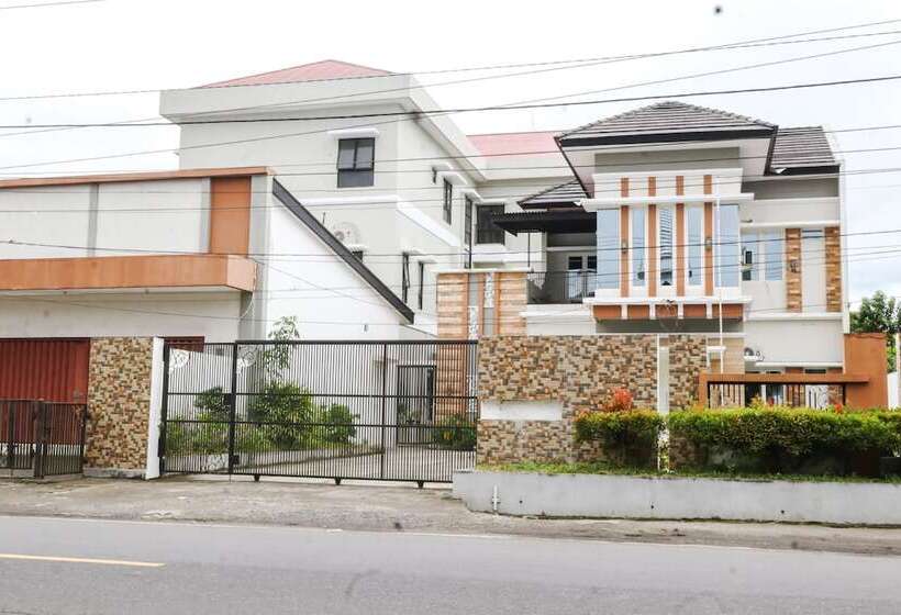 ペンション Wale Langowan