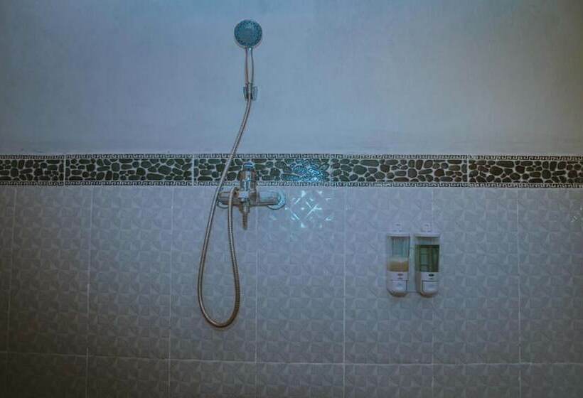 פנסיון Watu Jineng By Wizzela