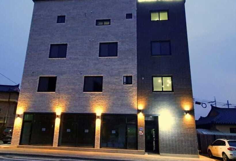 膳宿费 Yanggu Lacky Hostel