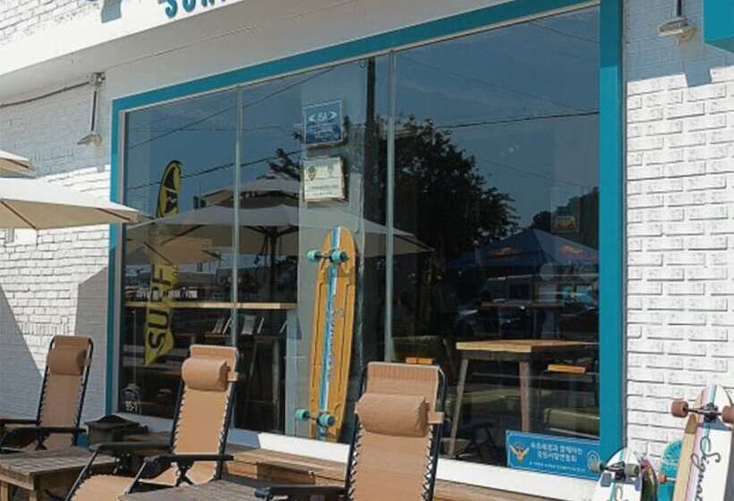 بنسيون Yangyang Mokusurf