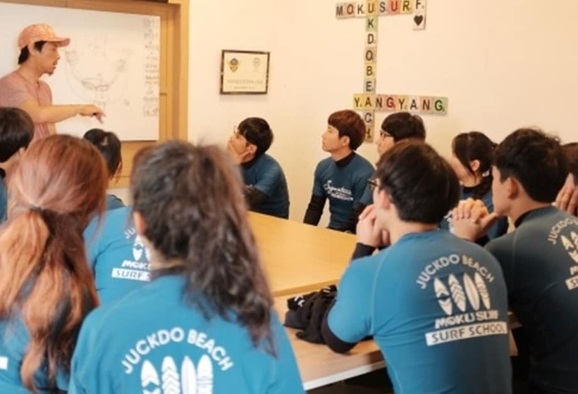 بنسيون Yangyang Mokusurf