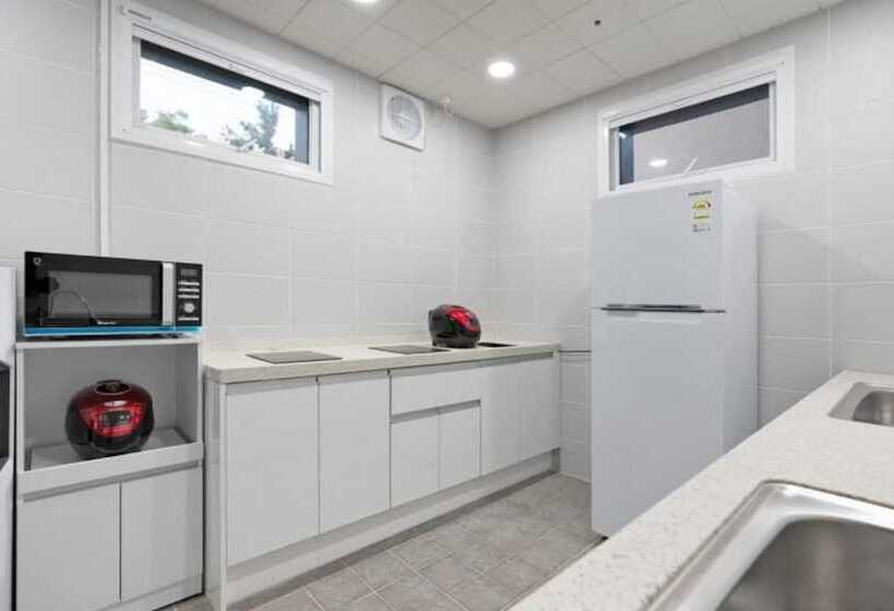 פנסיון Jin Arirang Hostel