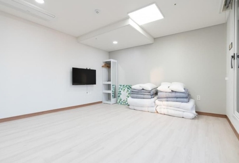 פנסיון Jin Arirang Hostel