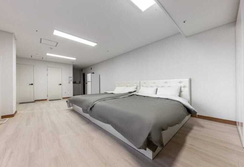 פנסיון Jin Arirang Hostel