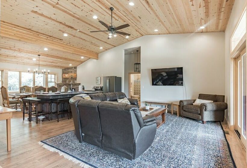 Pine Cabin With Sweeping Views! Private, Peaceful Getaway! Fun For Family! By Redawning