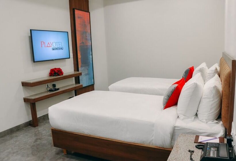 Playotel Premier Guna