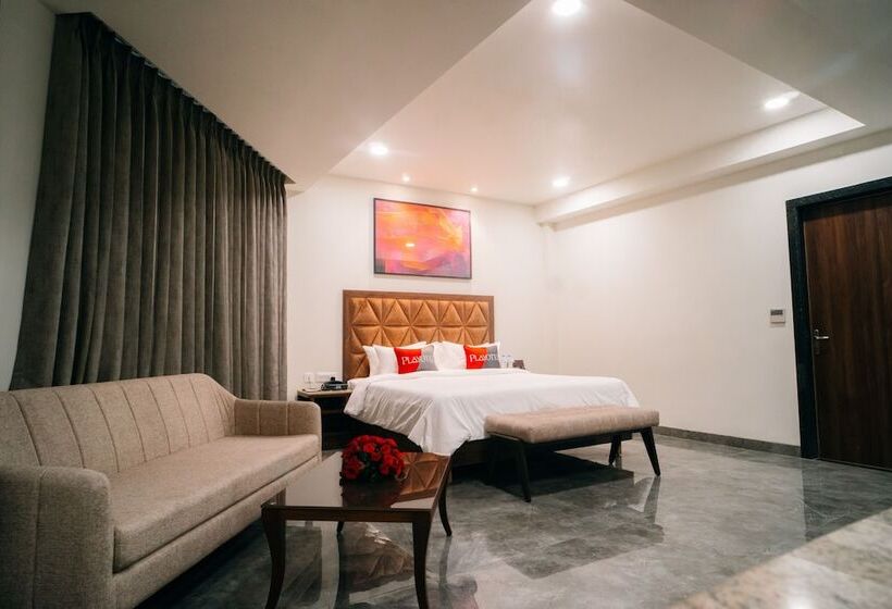 Playotel Premier Guna