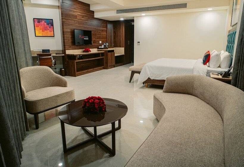 Playotel Premier Guna