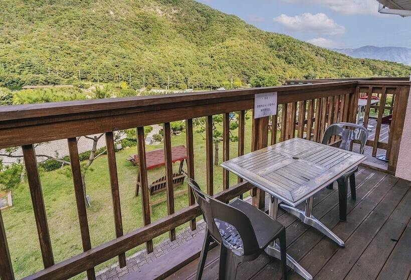 Pocheon Swimpyo Pension