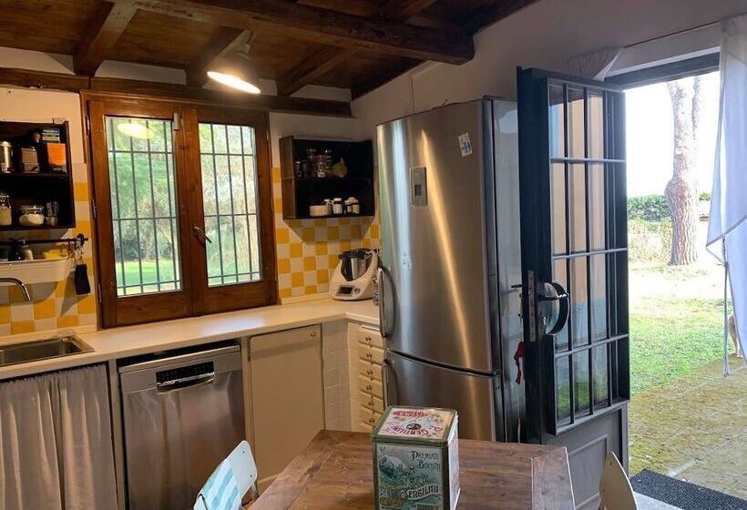 レジデンス Beautiful Villa In The Country Side Of Rome, Italy