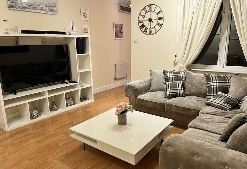 Резиденция River Bay