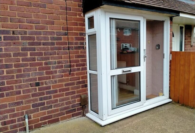 إقامة The Nest, An Immaculate 3 Bed House In Walsall