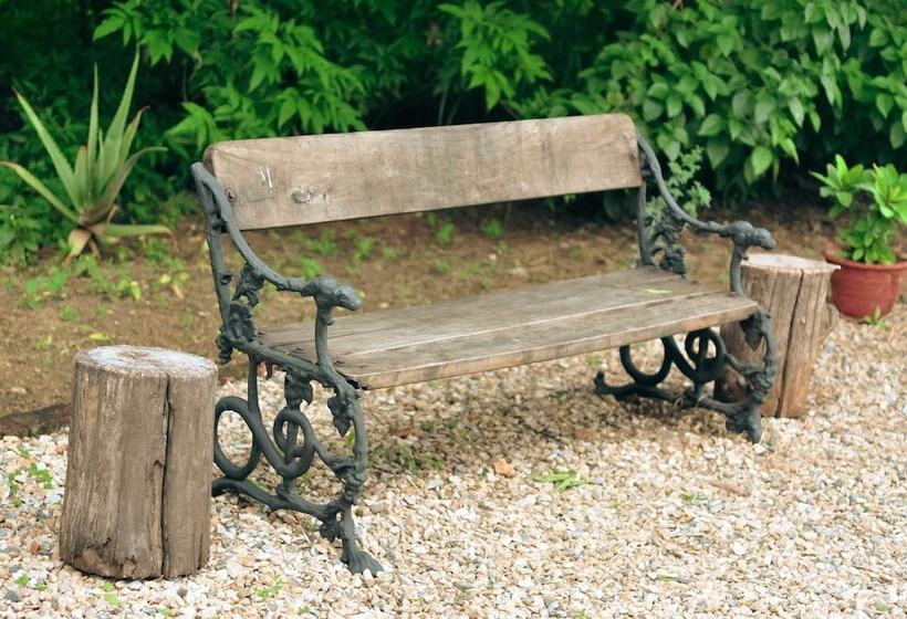 استراحتگاه Clarks Safari Pushkar