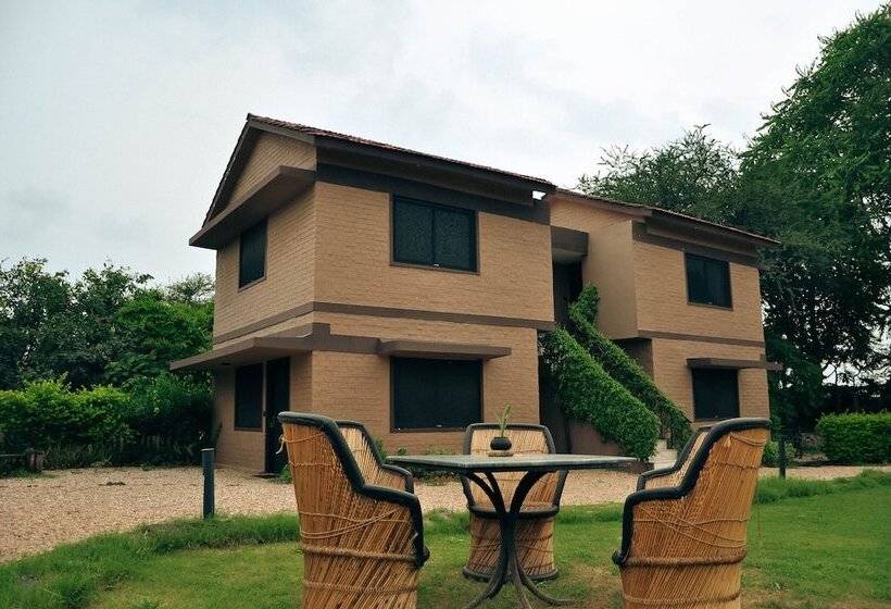 استراحتگاه Clarks Safari Pushkar