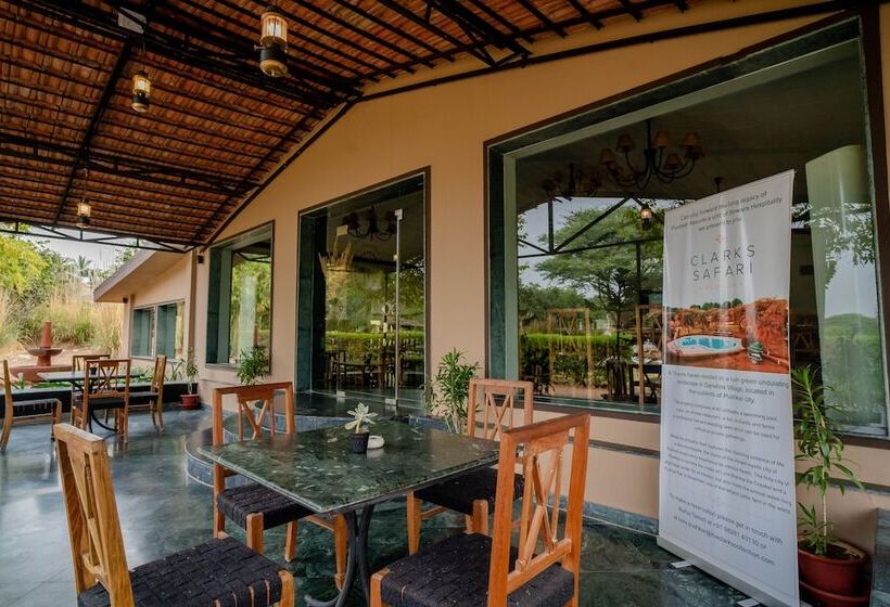 استراحتگاه Clarks Safari Pushkar