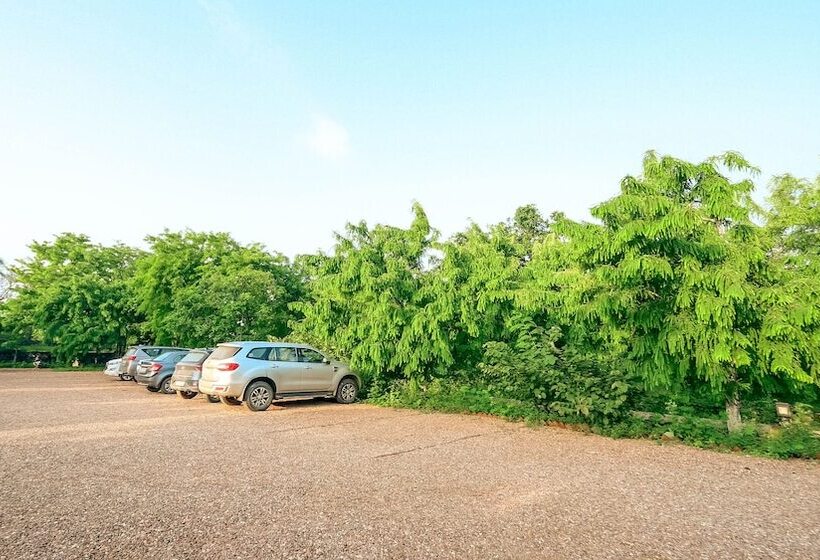 استراحتگاه Clarks Safari Pushkar