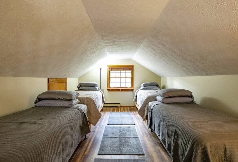 Sam`s Cabin
