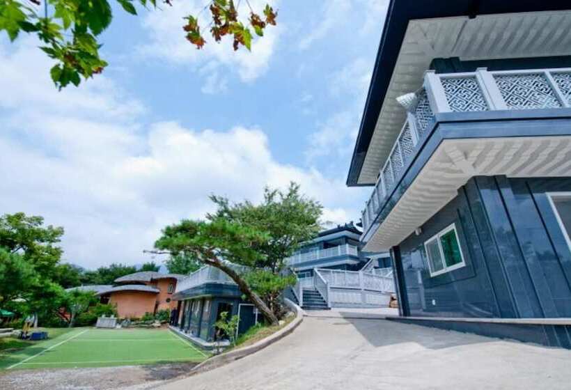 Seongju Gayagyeung Pension