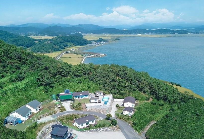 Suncheon Jeonmangjoeungot Pension