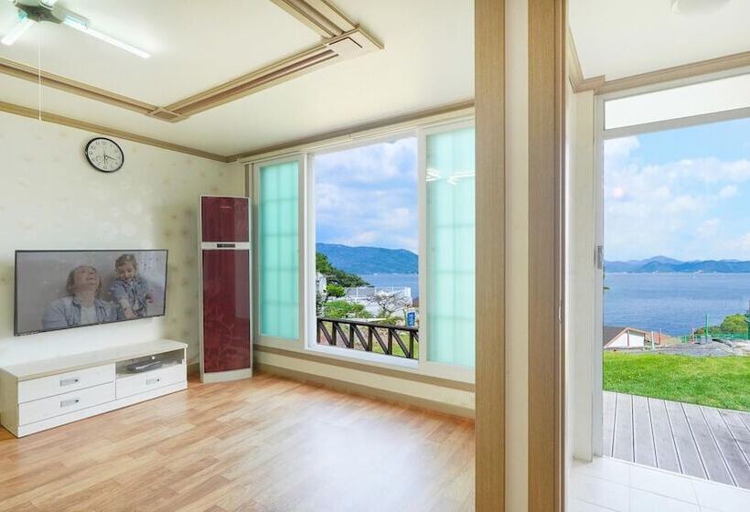 Suncheon Jeonmangjoeungot Pension