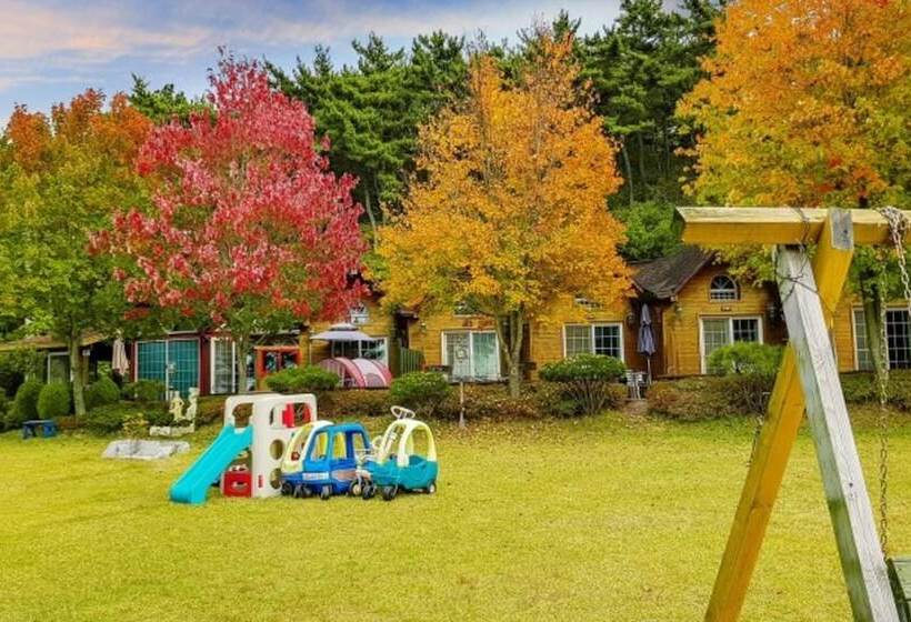 Taean Avec Mont Pension