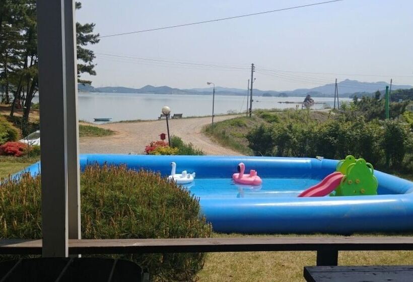 Taean Solbitbada Pension