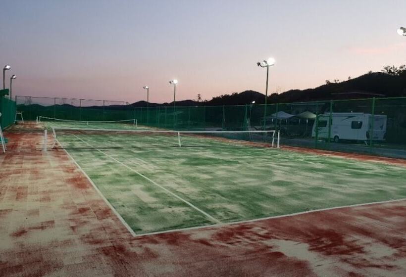 Taean Solbitbada Pension