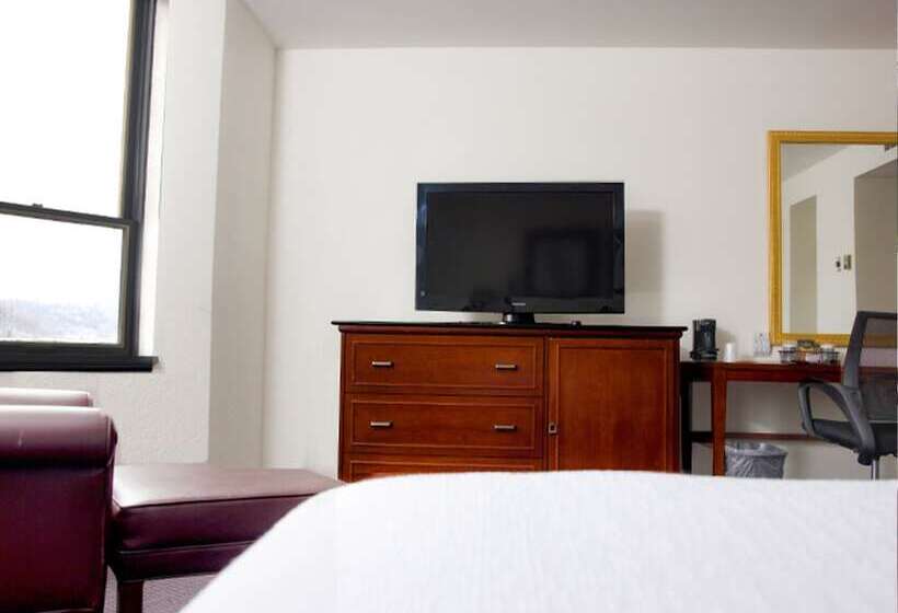 The Mclure Hotel And Conference Center