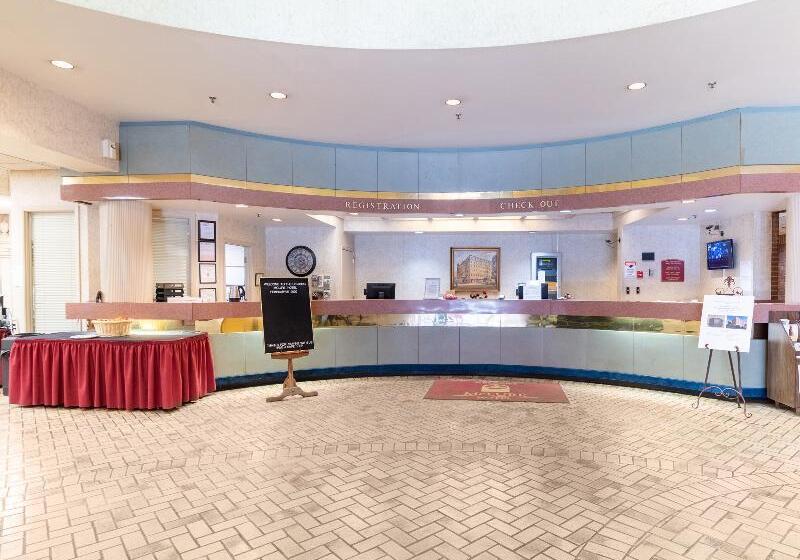 The Mclure Hotel And Conference Center