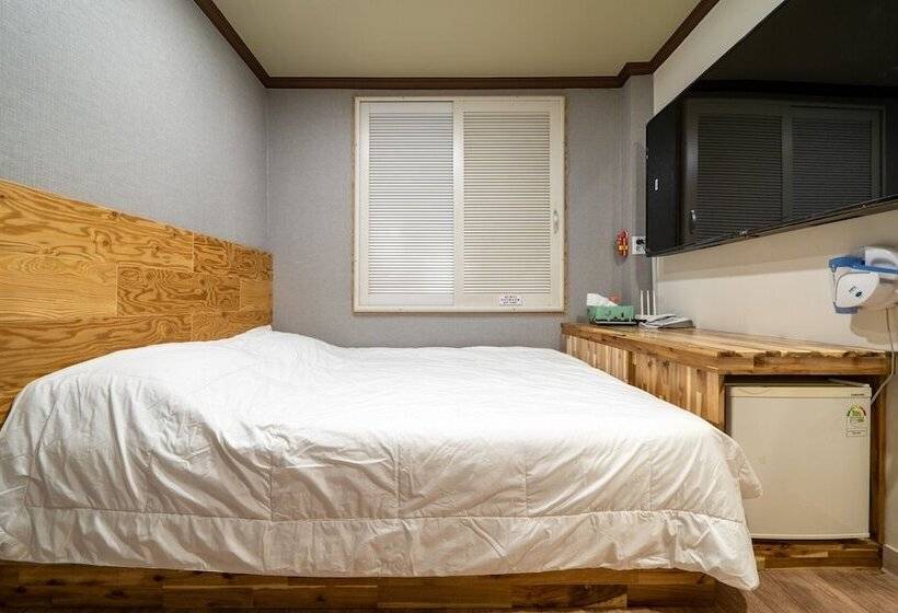 Yanggu Samhojang Motel