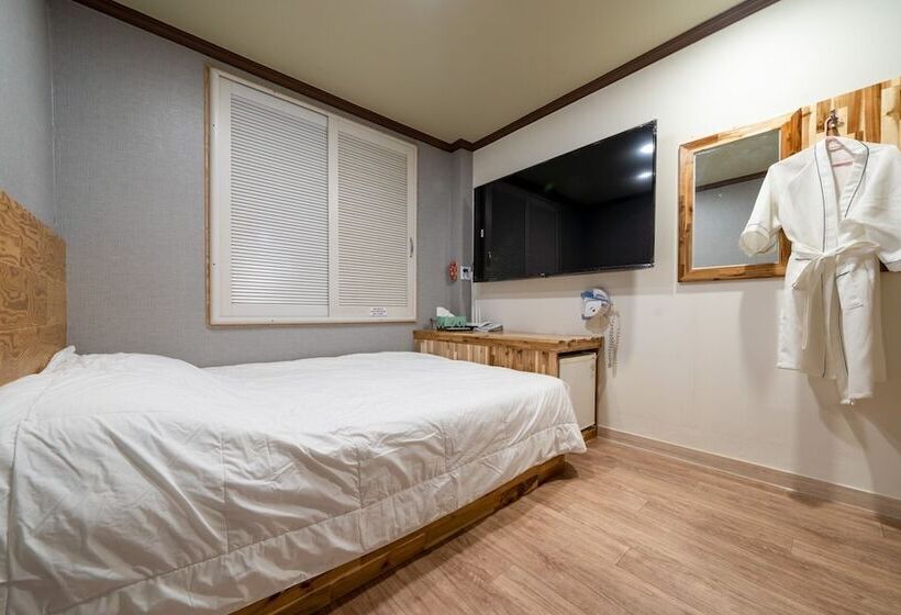 Yanggu Samhojang Motel