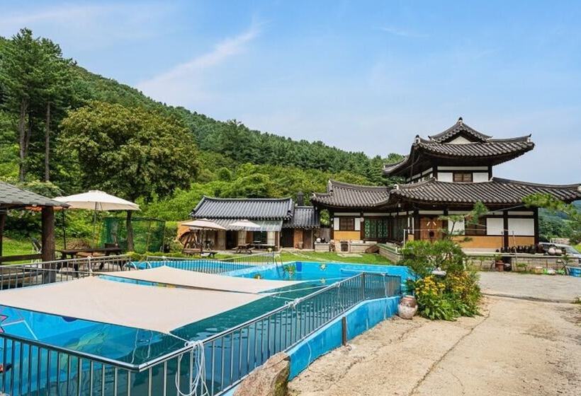 Yangpyeong Cheonnyeoncho Hanok Pension
