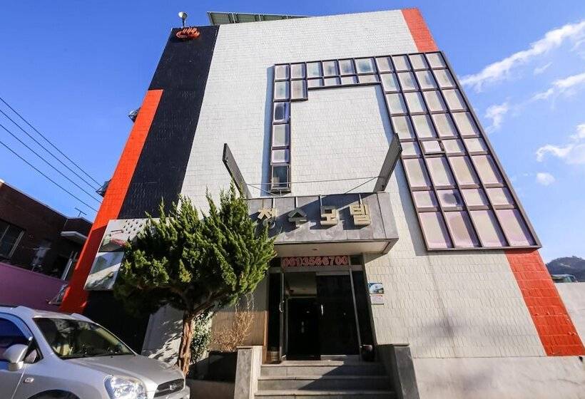 Yeonggwang Chungsoo Motel