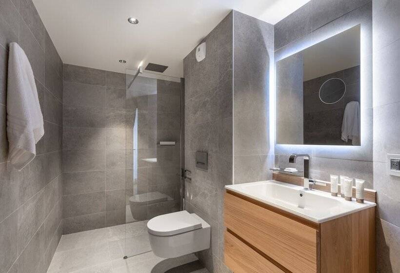 Alaska Lodge By Alpine Resorts