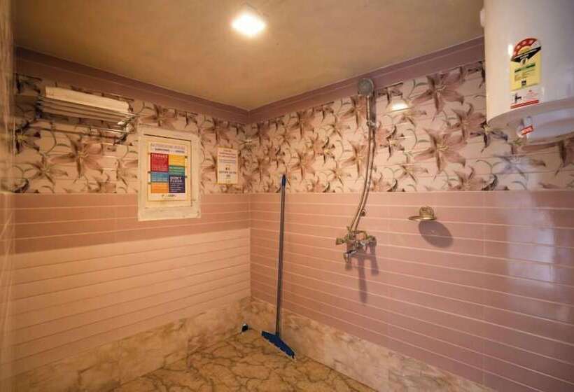 הוסטל Gostops Kasar Devi