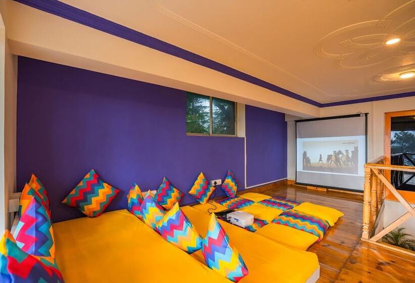 הוסטל Gostops Kasar Devi