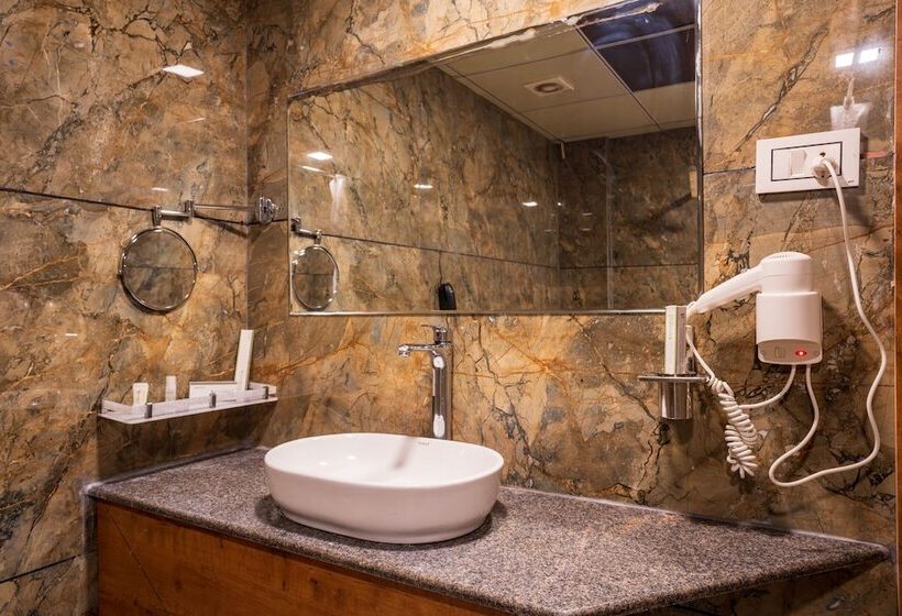 Aman Palace By Shrigo Hotels